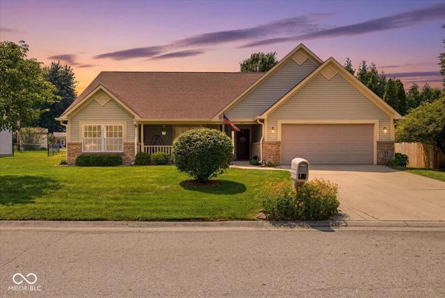 2307 Eagle Brook Dr, Shelbyville, IN 46176