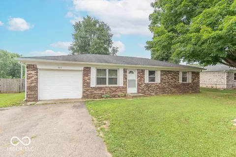 603 Meadows Dr, Mooresville, IN 46158