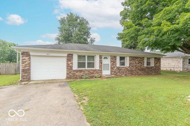 603 Meadows Dr, Mooresville, IN 46158