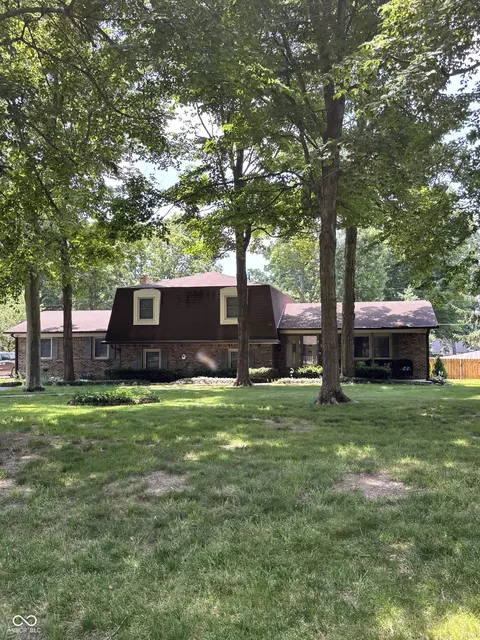 7161 W Sacramento Dr, Greenfield, IN 46140