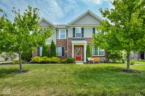 6558 W Dickens Xing, Mccordsville, IN 46055