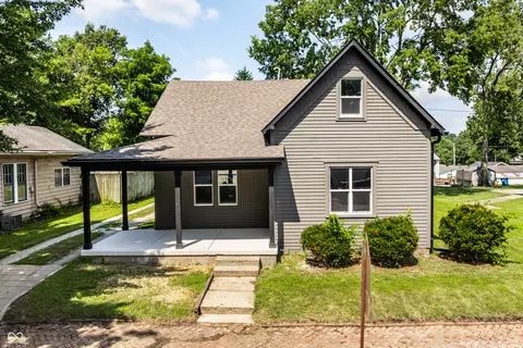 671 N 10th St, Noblesville, IN 46060
