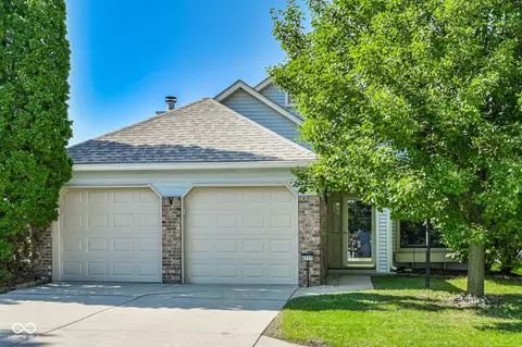 6717 Huntsmen Ct, Indianapolis, IN 46250