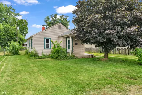 2816 16th St, Columbus, IN 47201