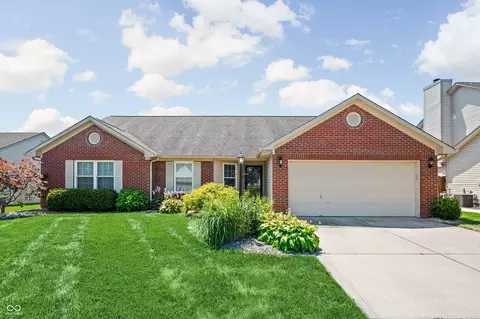 12992 Dellinger Dr, Fishers, IN 46038 photo 1