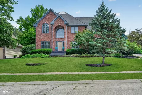 6427 Royal Oakland Dr, Indianapolis, IN 46236