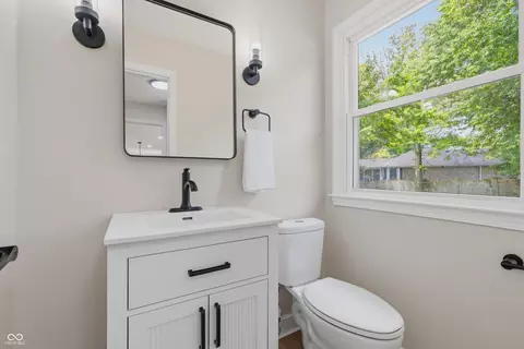 Bath - 7340 Cape Cod Cir, Indianapolis, IN 46250 photo 5 of 5