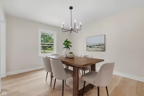 Dining - 7340 Cape Cod Cir, Indianapolis, IN 46250 photo 2 of 2