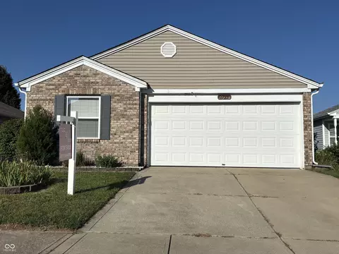 1733 Blue Grass Pkwy, Greenwood, IN 46143