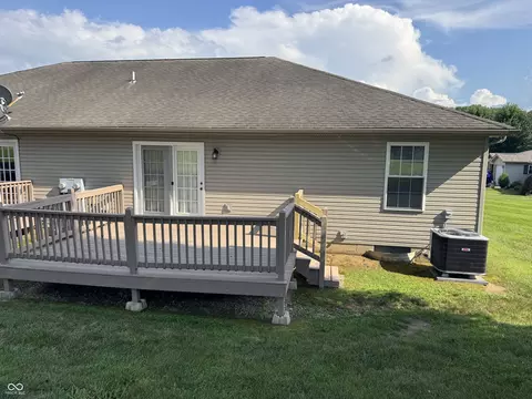 507 Autumn #18, Brownstown, IN 47220