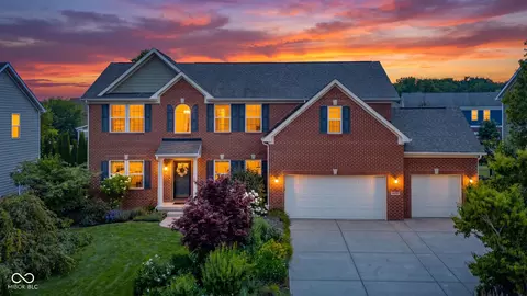 5825 Somerset Blvd E, Bargersville, IN 46106