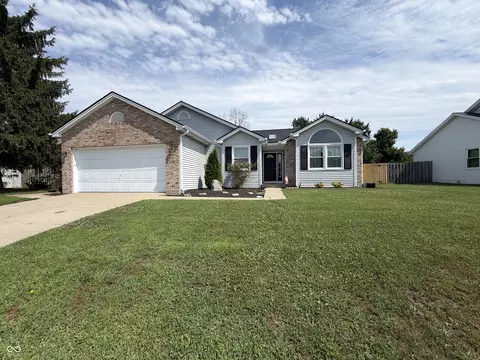 3396 Paddington Dr, Columbus, IN 47203