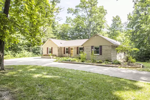 120 White Oaks St, Fishers, IN 46038