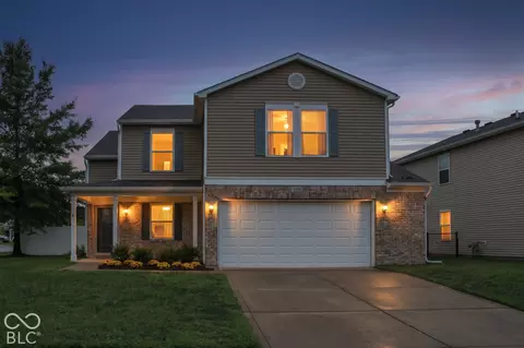 8468 Ash Grove Dr, Camby, IN 46113