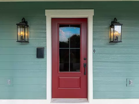 Entry Way - 403 Main, Hope, IN 47246 photo 1 of 7