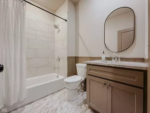 Bath - 403 Main, Hope, IN 47246 photo 8 of 11