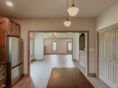 Entry Way - 403 Main, Hope, IN 47246 photo 2 of 7