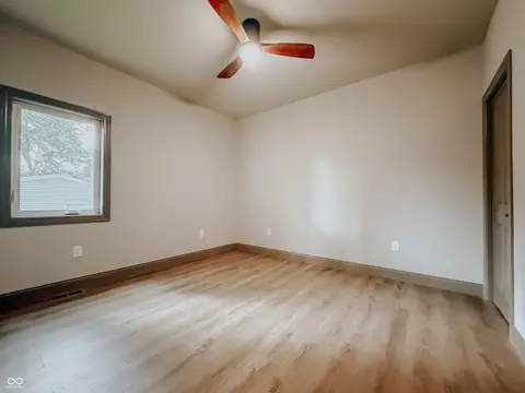 Bedroom - 403 Main, Hope, IN 47246 photo 6 of 11