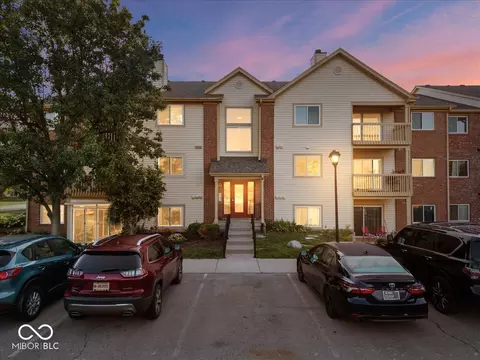 12519 Timber Creek Dr UNIT 11, Carmel, IN 46032