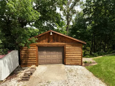 Exterior - 14398 N 300 E, Covington, IN 47932 photo 5 of 8