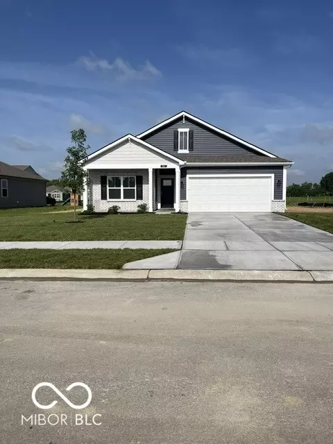 100 Wilkins St, Whiteland, IN 46184