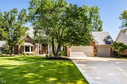 5704 E Fall Creek Parkway North Dr, Indianapolis, IN 46226