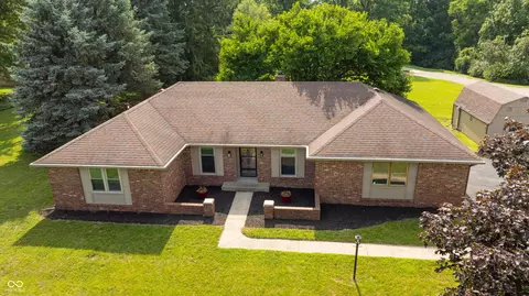 71 E Wildwood Dr, Springport, IN 47386