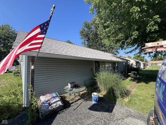 2 Bentwood St, Greenwood, IN 46143