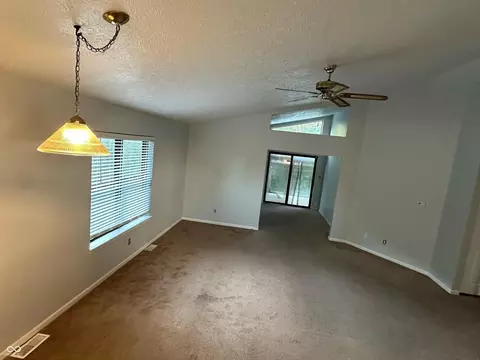 2702 E 56th St, Indianapolis, IN 46220 photo 4