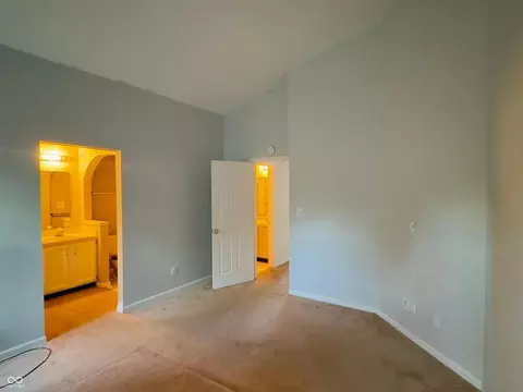 2702 E 56th St, Indianapolis, IN 46220 photo 6
