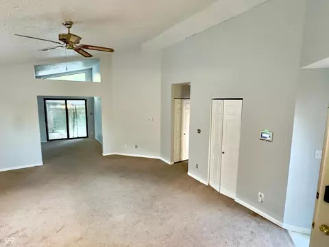 2702 E 56th St, Indianapolis, IN 46220 photo 2