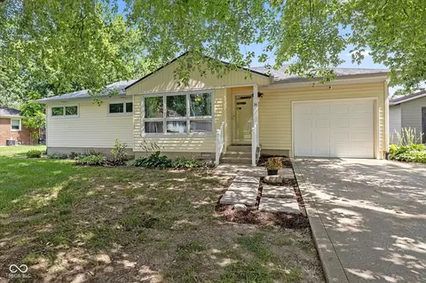 16 E North St, New Palestine, IN 46163