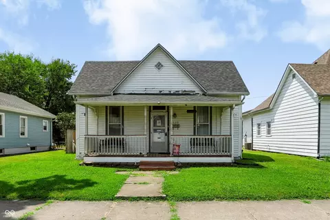 609 Montgomery St, Shelbyville, IN 46176