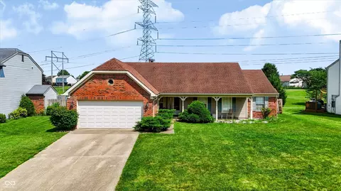 337 Stoneybrook Grove Dr, Greenwood, IN 46142
