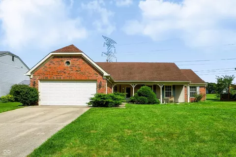 337 Stoneybrook Grove Dr, Greenwood, IN 46142