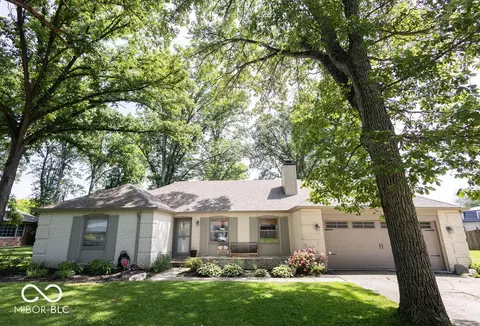 2427 Shady Ln, Anderson, IN 46011