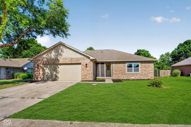 4213 S Amber Ct, New Palestine, IN 46163