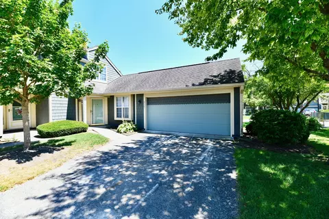 4721 Charrington Cir, Indianapolis, IN 46254