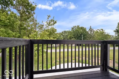 1395 Mulberry St, Noblesville, IN 46060