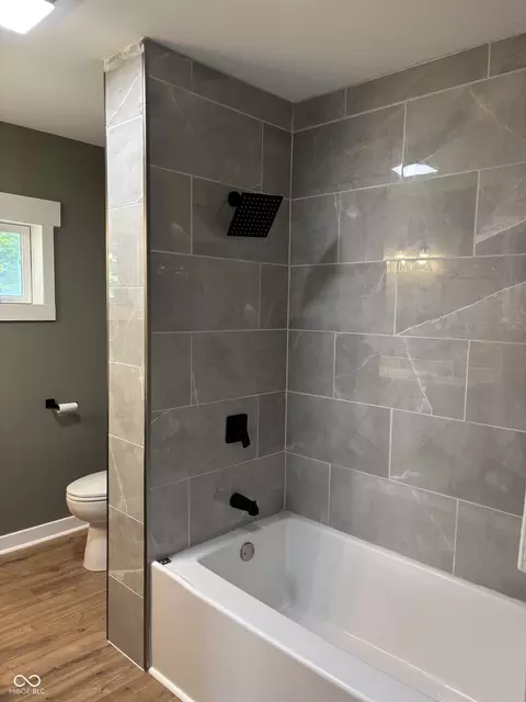 Bath - 13331 E 25th St, Columbus, IN 47203 photo 3 of 3