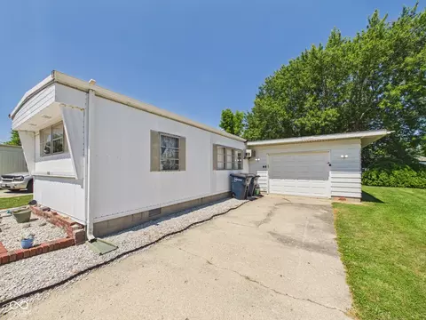 908 Washington Pkwy, Elwood, IN 46036