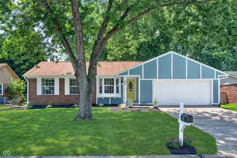 95 Nancy Ln, Greenwood, IN 46142