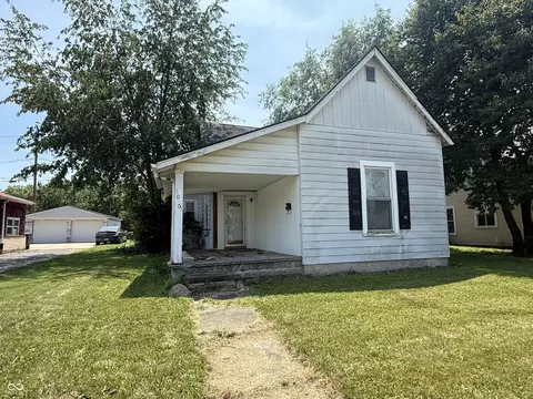 1005 S B St, Elwood, IN 46036