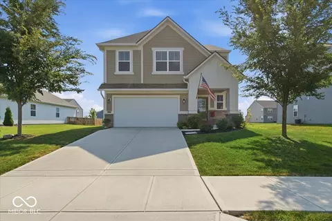 2503 Dixon Creek Dr, Whitestown, IN 46075