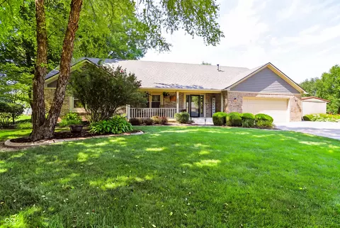 3290 W Sunset Dr S, Greenfield, IN 46140