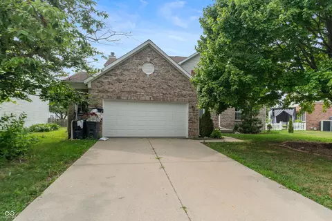 8546 Walden Trace Ct, Indianapolis, IN 46278