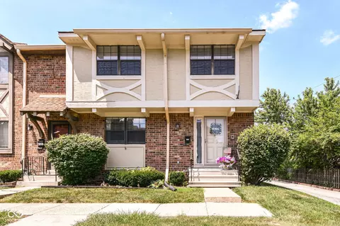 8123 Bromley Pl, Indianapolis, IN 46219