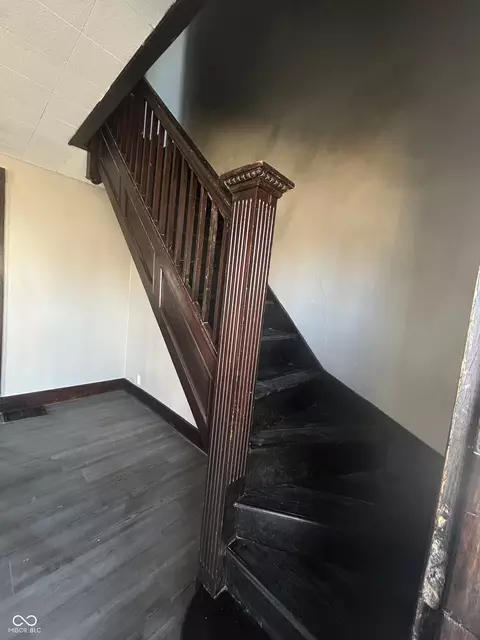 Entry Way - 739 Maple St, Columbus, IN 47201 photo 1 of 2