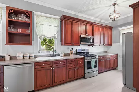 Kitchen - 400 E State St, Pendleton, IN 46064 photo 1 of 2