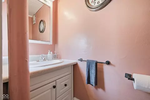 Bath - 400 E State St, Pendleton, IN 46064 photo 6 of 6